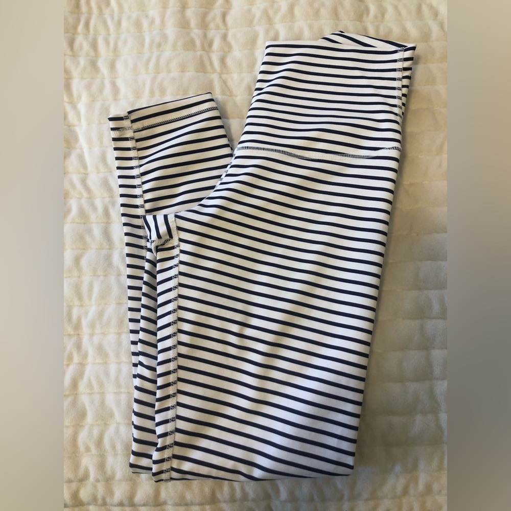 DYI Navy and White striped cropped leggings. In EUC. Very well made!